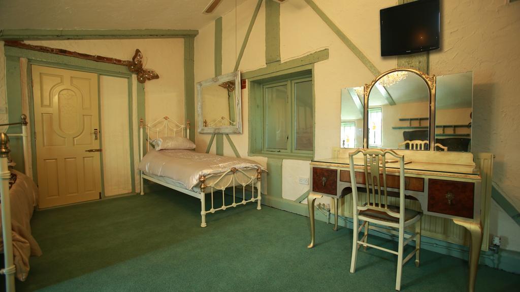 The Edge Accommodation Huddersfield Szoba fotó